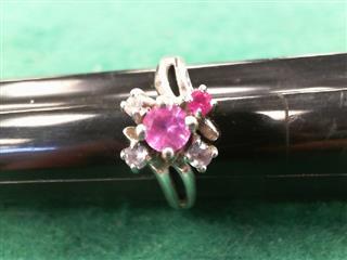 Pink Stone Lady's Stone Ring 10K White Gold 1.99g Size:5.5